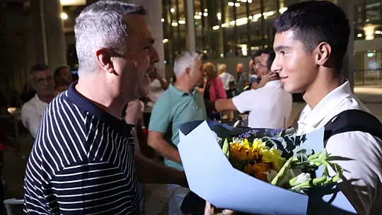 Rahmi Kaan Karahan, Kano'da tarih yazdı