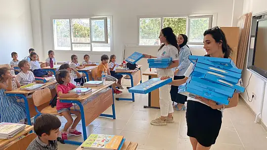 Öğrencilere kırtasiye yardımı