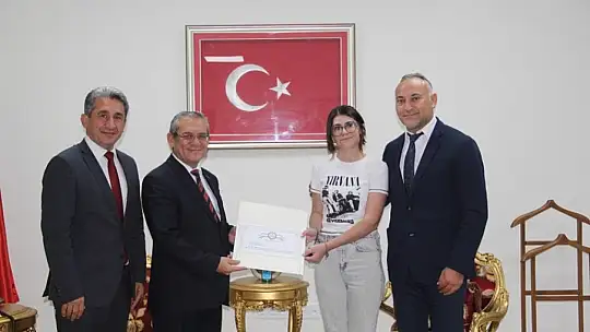Derece Yapan Öğrenciler Kaymakam Eriş ile Bir Araya Geldi