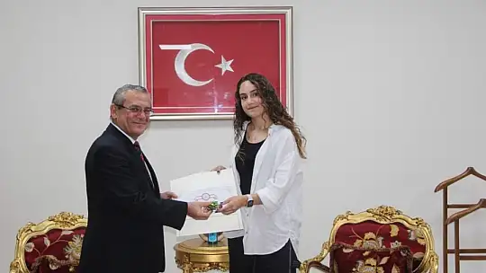 Derece Yapan Öğrenciler Kaymakam Eriş ile Bir Araya Geldi