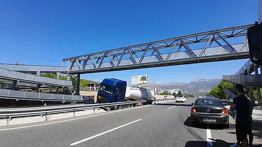Şoför uyudu, faciadan dönüldü