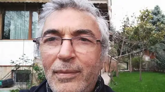 Ecel denizde yakaladı