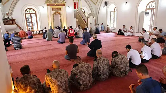 Muğla Valisi Akbıyık gaziler ile bir araya geldi