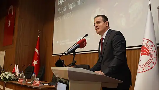 Sezonun ilk çam balı 61 bin TL'ye satıldı