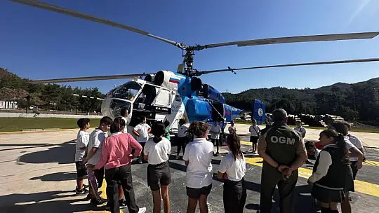 Öğrencilerden anlamlı davranış