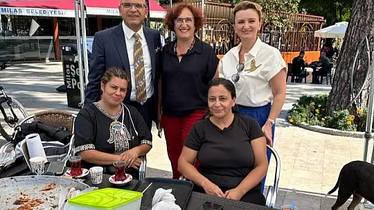 Sokak Hayvanları İçin Bir Araya Geldiler