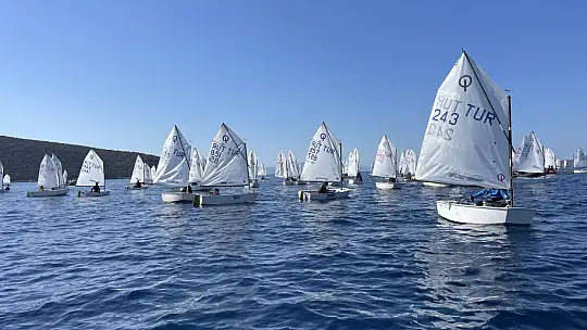 Yedi Ülkeden Minik Yelkencilerin Yarışı Başladı