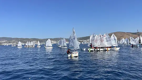 Yedi Ülkeden Minik Yelkencilerin Yarışı Başladı