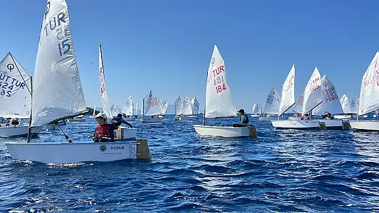 Yedi Ülkeden Minik Yelkencilerin Yarışı Başladı