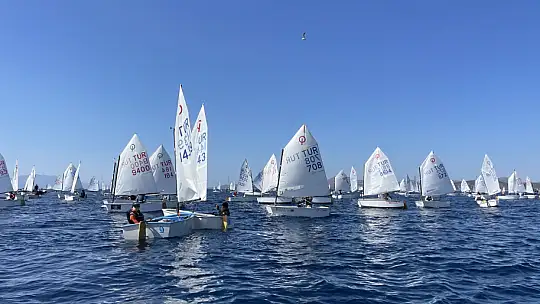 Yedi Ülkeden Minik Yelkencilerin Yarışı Başladı