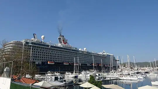 Dev yolcu gemileri rotayı İsrail yerine Türkiye'ye çevirdi