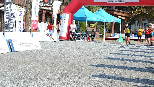 'Rowing Beach Sprint' yarışları başladı