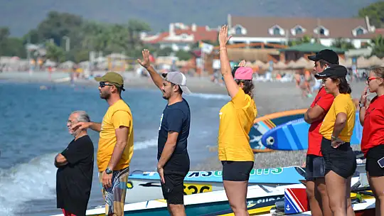 'Rowing Beach Sprint' yarışları başladı