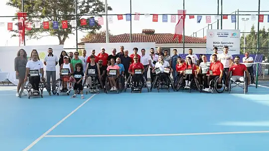 Tekerlekli Sandalye 100. Yıl Tenis Turnuvası ödül töreni ile son buldu
