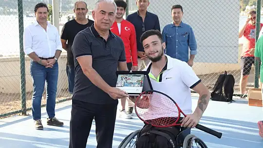 Tekerlekli Sandalye 100. Yıl Tenis Turnuvası ödül töreni ile son buldu