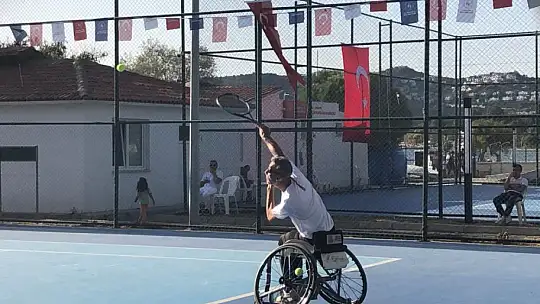 Tekerlekli Sandalye 100. Yıl Tenis Turnuvası ödül töreni ile son buldu