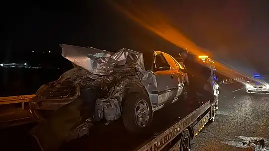 Metal Yığınına Dönen Araçtan Sağ Çıktılar