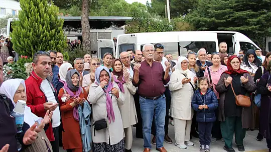 Vatandaşlar Dualar Eşliğinde Uğurlandı