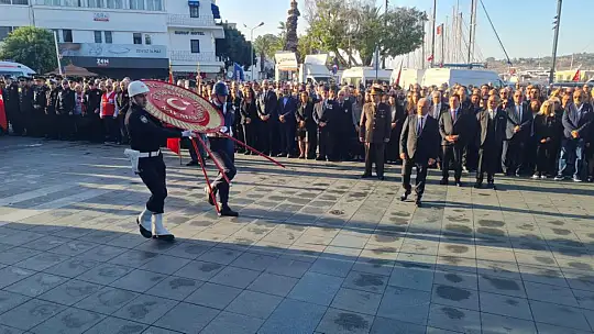 Saat 09.05'te Bodrum'da hayat durdu