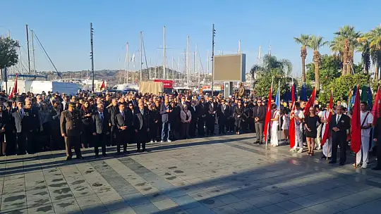 Saat 09.05'te Bodrum'da hayat durdu