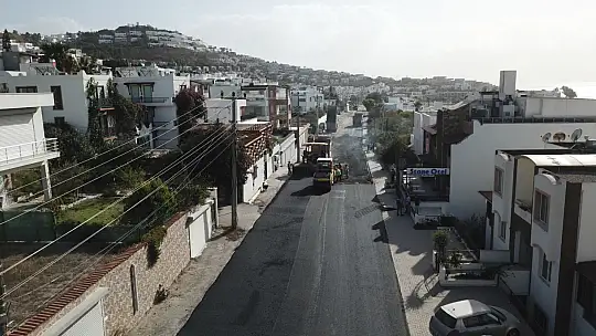 Bodrum'da 14 Bin Metre Sıcak Asfalt Yaptı
