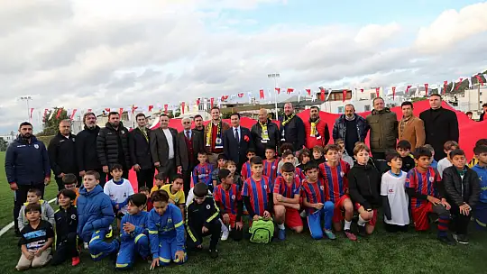 Turgutreis'e uluslararası standartlarda futbol sahası