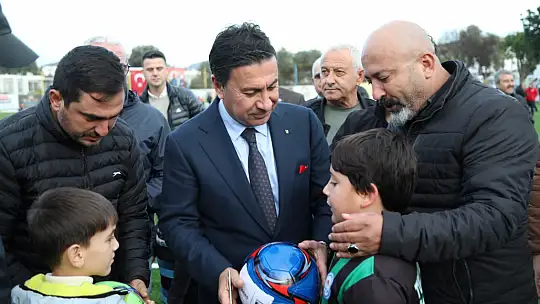 Turgutreis'e uluslararası standartlarda futbol sahası