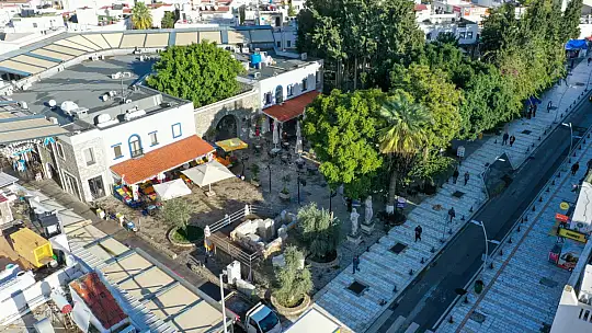 Bodrum Gıda Çarşısı Özgün Yapısıyla Hizmet Veriyor