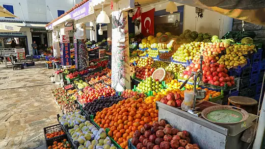 Bodrum Gıda Çarşısı Özgün Yapısıyla Hizmet Veriyor