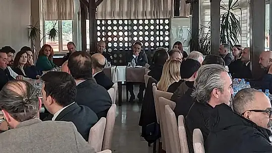 Kaymakam Kaya, Marmaris'te muhtarlar ile toplantı yaptı
