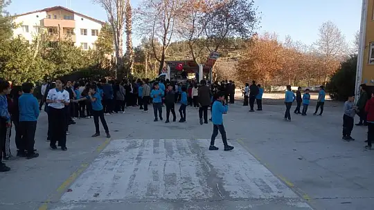 Milaslı vatandaş şehitler için lokma hayrı yaptı