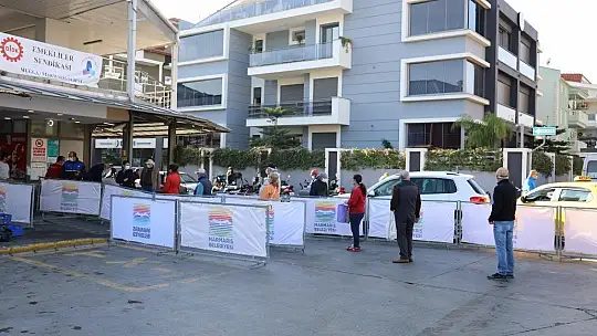 Marmaris'te Pazarcı Esnafına HES Kodu Zorunluluğu Getirildi