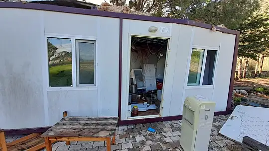 Marmaris'teki fırtınadan en çok Çiftlik Koyu zarar gördü