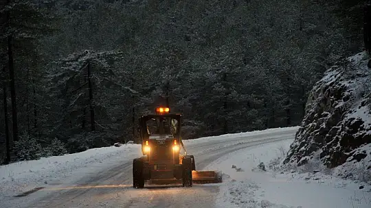 Kar gören Muğlalılar Yılanlı dağına çıktı