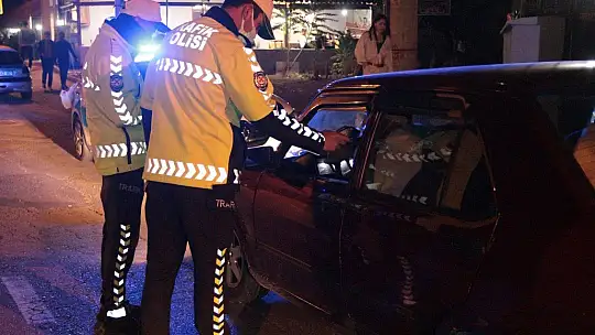 Trafik ekiplerinden alkol uygulaması