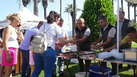 Orman yangınında vefat eden arkadaşlarını unutmadılar