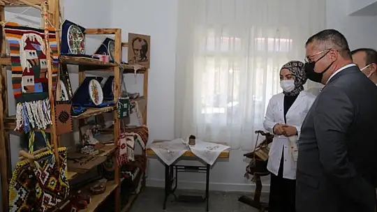 Çameli Kaymakamlığı'ndan robotik kodlama sınıfı