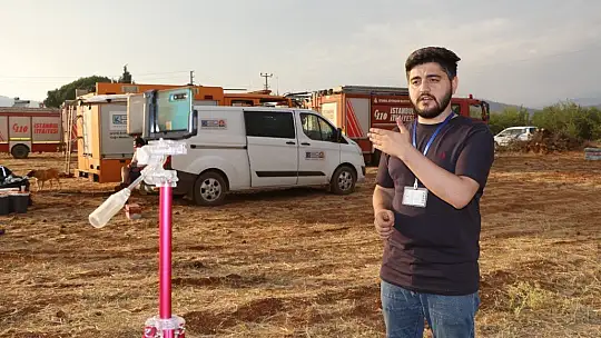 Azerbaycanlı gazetecinin meslek aşkı, balayını bırakıp Türkiye'ye yangına koştu