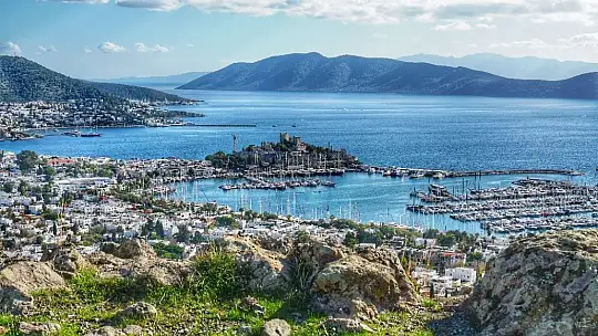 Baharın müjdecisi ilk cemre havaya düştü