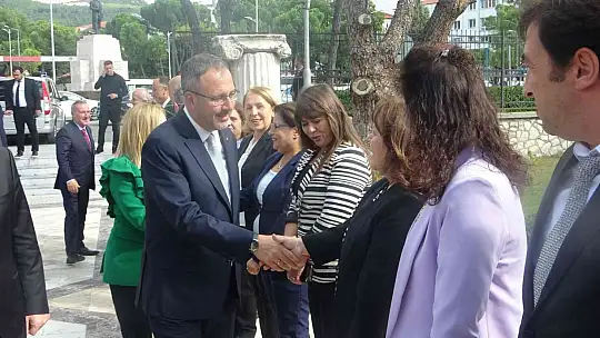 BAKAN KASAPOĞLU MUĞLA VALİLİĞİ'Nİ ZİYARET ETTİ