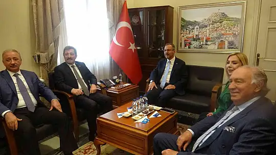 BAKAN KASAPOĞLU MUĞLA VALİLİĞİ'Nİ ZİYARET ETTİ