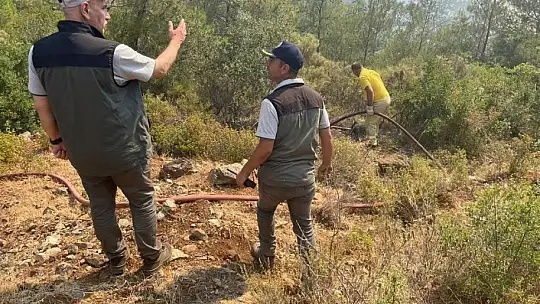 Bakan Kirişci, yangın söndürme çalışmalarını yerinde takip ediyor