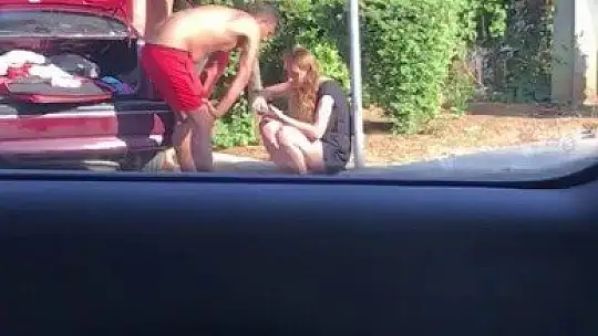 Balayı için Marmaris'e gelen çift tekme tokat birbirine girdi