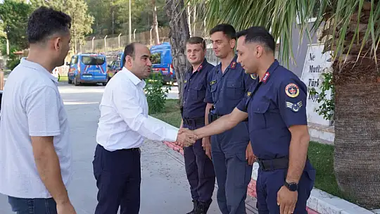 Başkan Akdenizli, Seydikemer'de Görev Yapan Kamu Personelinin Bayramını Kutladı