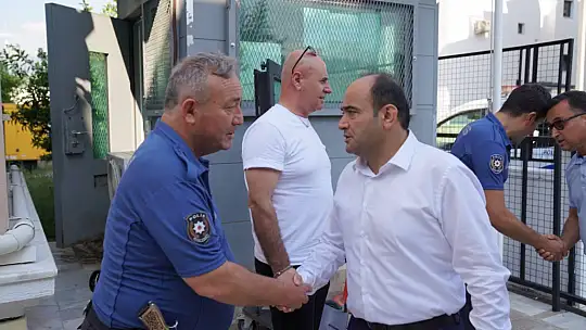 Başkan Akdenizli, Seydikemer'de Görev Yapan Kamu Personelinin Bayramını Kutladı