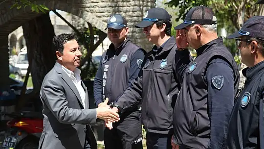 Başkan Aras,  belediye personeli ile bayramlaştı