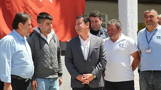 Başkan Aras,  belediye personeli ile bayramlaştı