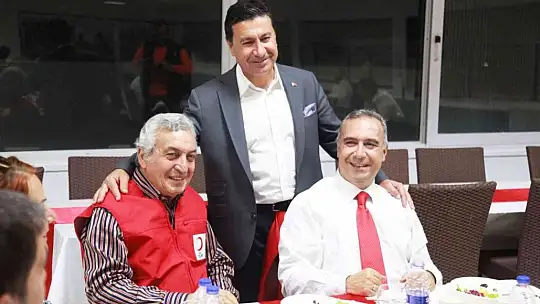 BAŞKAN ARAS, İFTARDA BİRLİK VE BERABERLİK MESAJI VERDİ