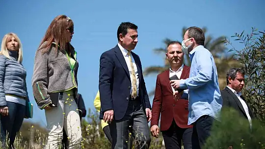 Başkan Aras, Muhtarlarla bir araya gelip mahallelerin sorun ve isteklerini dinledi