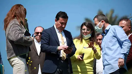 Başkan Aras, Muhtarlarla bir araya gelip mahallelerin sorun ve isteklerini dinledi